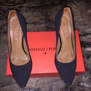 Donald J. Pliner Treva-D pumps
